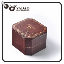 中国 High end pu leather jewelry  box with exquisite stiching and edge---classic design for antique ring or earring. メーカー