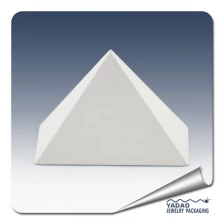 Китай Высокое качество треугольник ожерелье стенд для ювелирных изделий дисплея сделано в Китае производителя