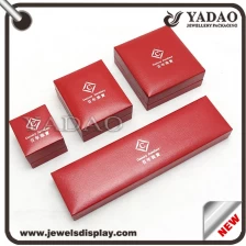 China High quality red plastic jewelry box for ring necklace pendant made in China manufacturer