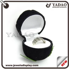 China Hot selling black velvet jewelry box for ring with brush made in China manufacturer
