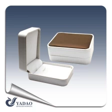 Chine Ce ne sont pas nos nécessités quotidiennes et notre nutrition, mais ce sont les nécessités et la nutrition Daliy pour nos bijoux --- Yadao Packaging boxes fabricant