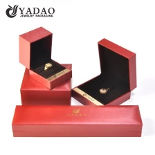 China Jewelry Plastic Box with Metal Piece Decoration manufacturer