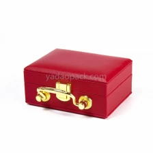 China Luxurious fashion-designed fine jewelry box for jewelry collection with metal clock and handle manufacturer