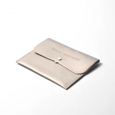 Китай Роскошные кожаные ювелирные изделия сумка для ювелирных изделий Gagdebossed логотип производителя