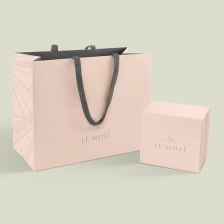 Chine Sac en papier de luxe en papier personnalisé avec sac d'expédition de logo avec boîte en papier fabricant