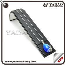 China Make Your Jewelry Perfect- Customize jewelry display stand bracelet chain display stand with sample cost refund and free logo printing manufacturer