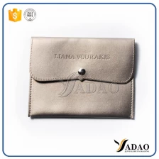 China Faça seu Jewlry perfeito - personalizar OEM ODM baixo preço venda todo couro liso malote joias packag sacolinha com logotipo grátis fabricante