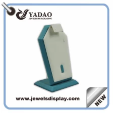 China New arrival Customize PU leather earring display stand/ring display stand for jewelry set display manufacturer