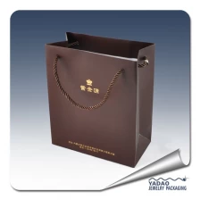 China New design jewelry shopping bag paper bag for jewelry is very good quality made in China manufacturer
