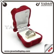 China Newest design flocking velvet ring jewelry box made in China manufacturer
