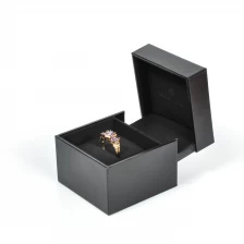 الصين Popular Design sense wedding ring bespoke jewelry packaging propose box case caja الصانع