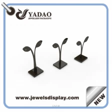 China Promotional acrylic earring holder jewelry display stand with logo jewelery display products manufacture from Shen Zhen China manufacturer