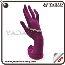 China Purple velvet hand ring display holder stand rack made in China manufacturer