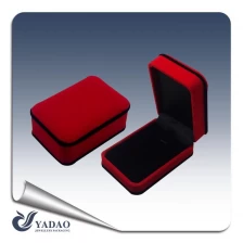porcelana Suave terciopelo rojo caja de embalaje de plástico de terciopelo plegado de encargo especial borde negro cubierto fabricante