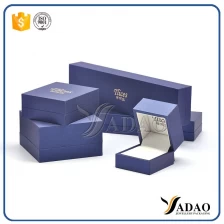 Chine logo imprimé boîtes à bijoux en carton exemples personnalisés libre, emballage cadeau, vente en gros qualité d'affichage de bijoux. fabricant