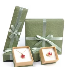 中国 Wholesale Custom Green Holiday Luxury Jewelry Gift Box Set for Jewellery Store Ring Necklace Bracelet to Girl Lover メーカー