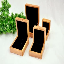China Wooden jewelry RING display BOXES for woman jewelry from China manufacturer manufacturer