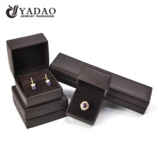 China Yadao de alta qualidade na moda estilo moderno pu capa de couro conjunto de caixa de jóias fabricante