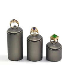 Čína Yadao vysoce kvalitní kožené šperky prsten stojan výrobce