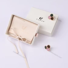China Yadao Newest Suede microfiber jewelry pouches with velvet foam insert pad and box manufacturer