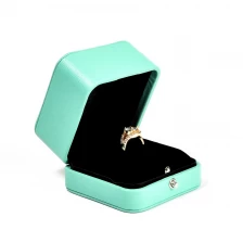 Китай Ядао пластиковая ювелирная коробка упаковки, завернутая из искусственной кожи Cartier Style Jewelry Box производителя