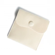 China Yadao Small Curved Flap Velvet Suede Schmuck Verpackungsbeutel für Bracelet Bangle Hersteller