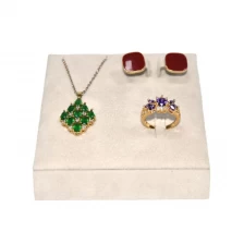 China Yadao atacado personalizado luxo anel de veludo brinco e pingente de jóias conjunto de exibição fabricante