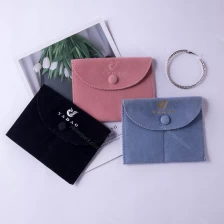 China Yadao classical button pouch velvet packaging bag jewelry pouch with divider inside and free logo finished manufacturer