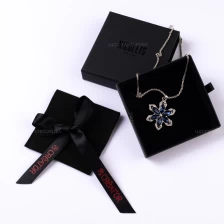 porcelana Yadao Cool Black Jewelry Packaging Box Bolsa de microfibra con cierre de cinta para combinar con el cuadro de cajón popular fabricante
