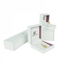 中国 中国の宝石類のためのヤダオの注文の包装箱ジュエリーのプラスチックギフトボックス メーカー
