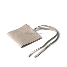 China Bolsas de embalagem de jóias personalizadas Sacos de envelope personalizados com bolsa de anel de microfibra flap fabricante