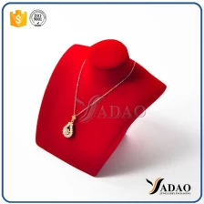 China Festival deslumbrante de atacadistas meio mentirosos com busto de colar de resina personalizado melhor para joias de ouro fabricante