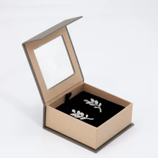 Κίνα Flap Magnetic Box Κοσμήματα χαρτιού Συσκευασία κουτί σφουγγάρι ένθετο δαχτυλίδι σκουλαρίκι κατασκευαστής