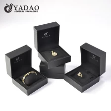 Chine boîte à bijoux noire avec insert spécial fabricant