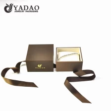China plastic jewelry packaging box bracelet bangle pillow box gift packaging box manufacturer