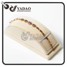 China pretty attractive presentable lovely significative estimable creamy white mdf display stands for bracelet/bangle/necklace manufacturer