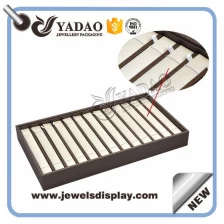 China vertical display jewels tray wooden display tray bracelet display elastics fix the bracelet on the insert display jewels manufacturer