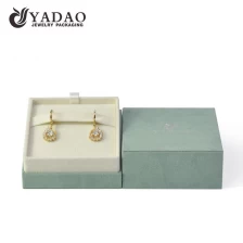 China whosale suede jewelry box for jewelry packaginng with pretty color and logo manufacturer