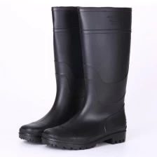 China 101-8 light weight cheap black pvc boots manufacturer