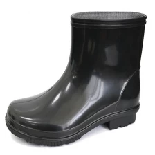 China JW105 Slip resistant black non safety pvc work rain boot manufacturer