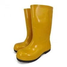 China R020 Oil acid resistant waterproof non safety PVC yellow slush boots for USA manufacturer