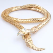 الصين Adjustable gold metal v snake skin women elastic cloth belt BT60055 الصانع