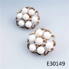 중국 Alloy open style white stone flower stud earrings designs E30149 제조업체