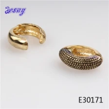 China Arabic gold designs fantasy wholesale men bold earring E30171 manufacturer