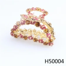 China Asian cheap crystal wholesale women wedding hair accessories H50004 manufacturer