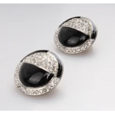 Çin Cheap Wholesale 2017 New Arrival Stud Earrings Beautiful Accessories for Women üretici firma