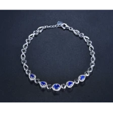 China China Manufacturer 18K White Gold Sapphire Diamonds Bracelet for Woman manufacturer