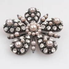 Çin Fashion jewellery flower pearl cheap wholesale rhinestone brooch P80001 üretici firma