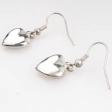 Çin Korean model selling earrings cheap heart shape earirngs E30185 üretici firma