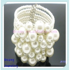 China Latest design women imitation multi-pearl bangle manufacturer